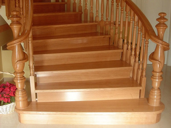 escalera-saliente-volada