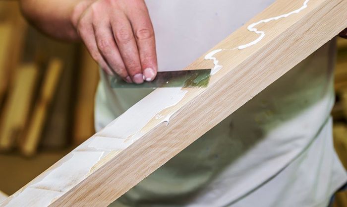 pegar_tela_en_madera_5